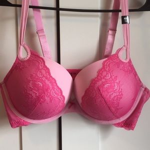 Torrid Push-Up Plunge Bra 40D